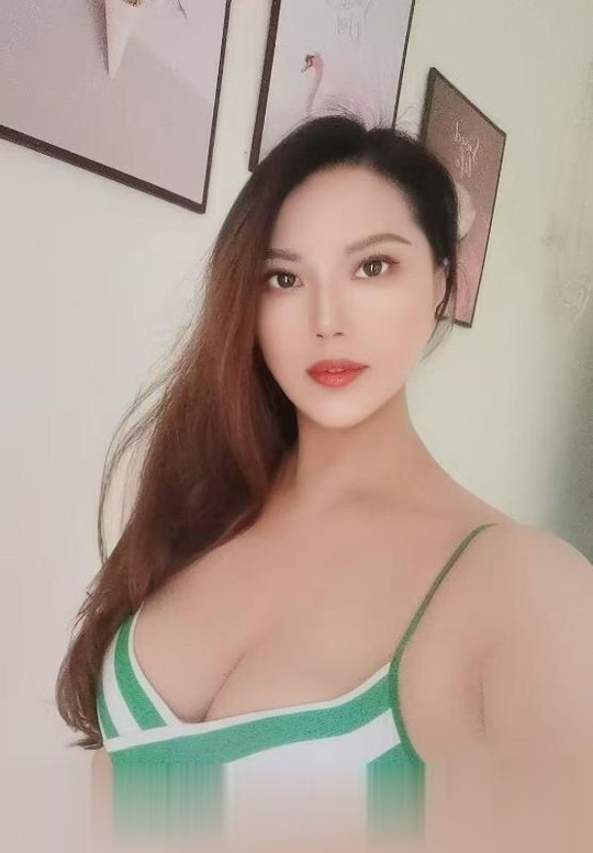 广东-深圳肥臀大奶水多骚妇-1.jpg